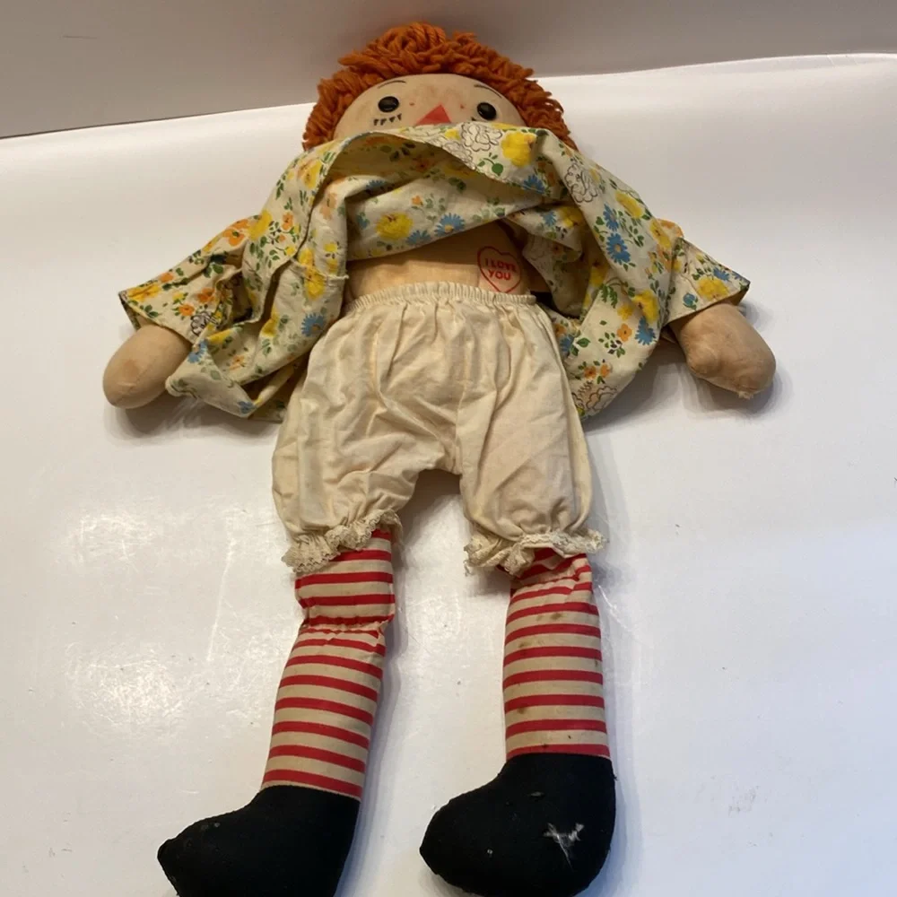 Vintage Raggedy Ann doll, approximately 20”, metal eyes - Picture 6 of 16
